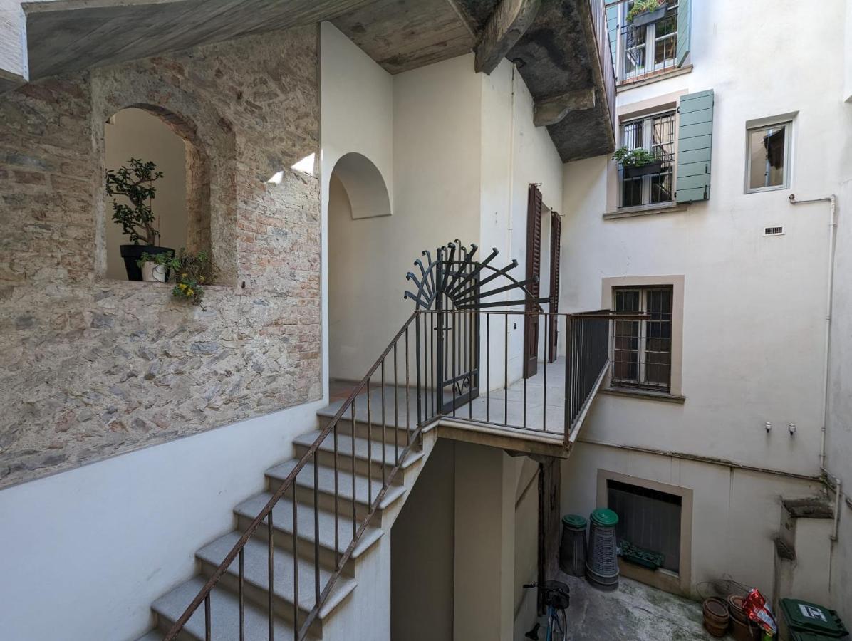 Papavero Piazza Delfino Bergamo Dış mekan fotoğraf